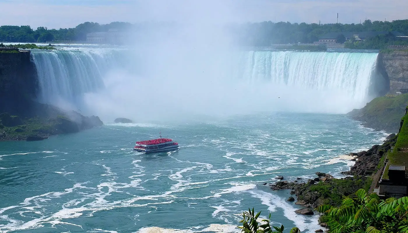 加拿大、尼亚拉加瀑布和手指湖三日游 - 观光游船
