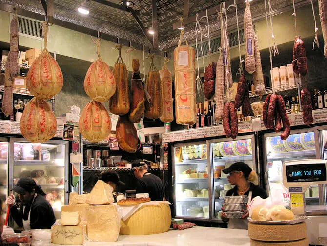唐人街和小意大利美食之旅 - 意大利奶酪