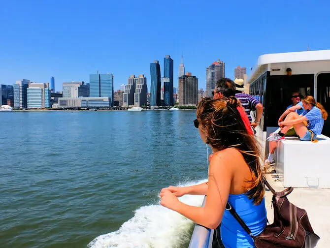 纽约渡轮NYC Ferry - 乘坐渡轮