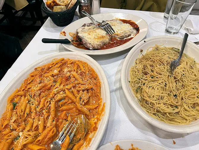 纽约家庭餐厅Carmine's - 伏特加通心粉
