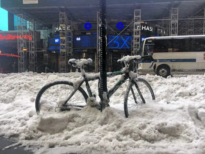 纽约的雪季 - 交通