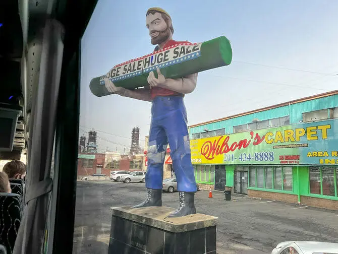 黑道家族之旅 - Muffler Man