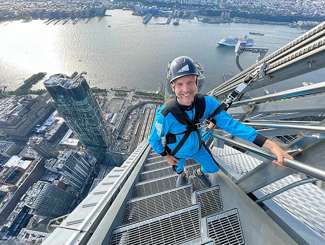 纽约City Climb at Edge - 台阶