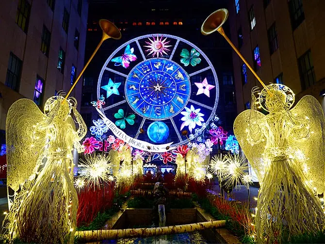 纽约Saks Fifth Avenue节日灯光秀